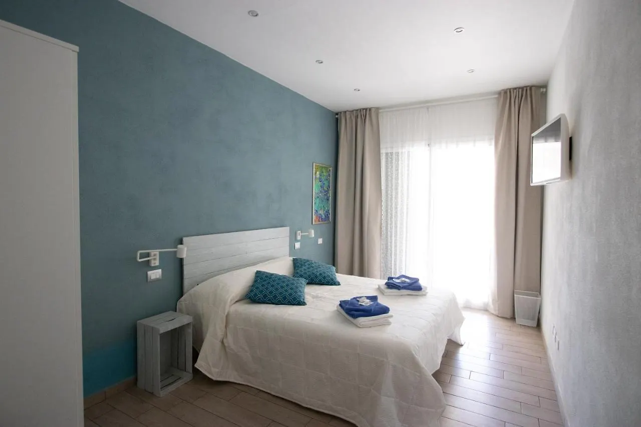 Un Posto Al Sole Bed & Breakfast Molino Nuovo  0*, Molino Nuovo (Genoa)