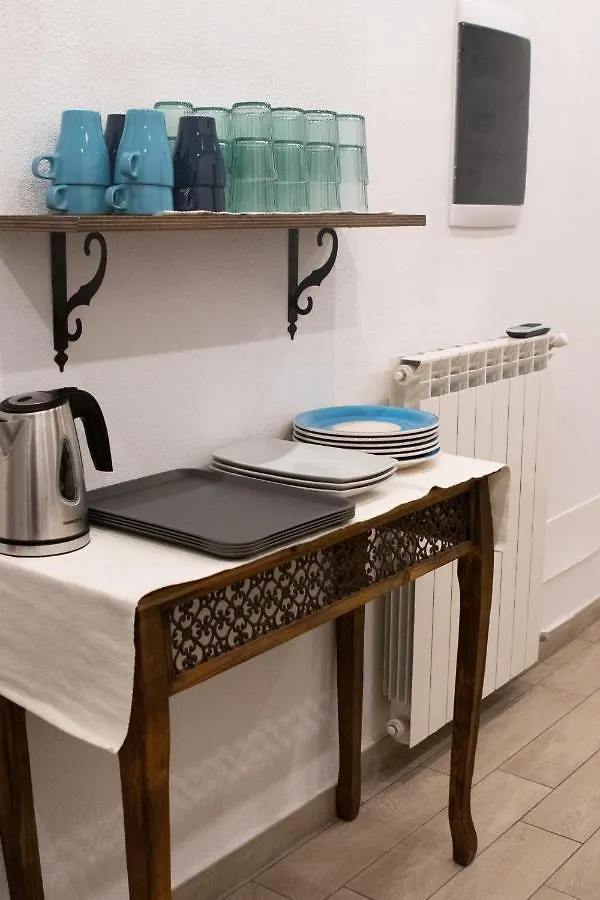Un Posto Al Sole Bed & Breakfast Molino Nuovo  Italy